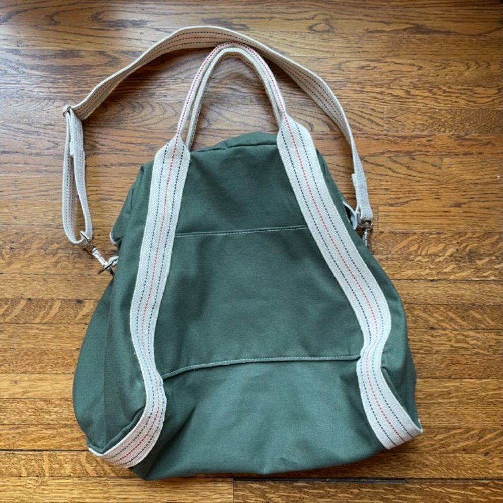 UTILITY CANVAS  A-Frame Overnight Duffle